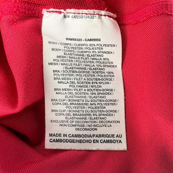 Nike women’s pink tank top built in bra - Picture 4 of 4